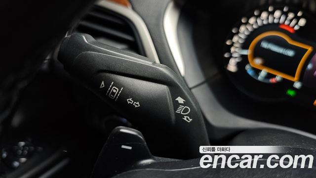 Lincoln MKZ 2016 — photo 16