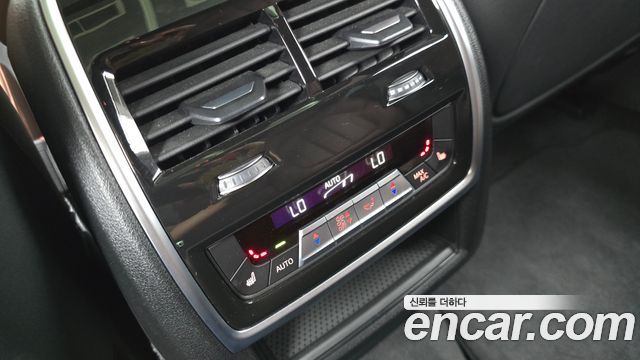 BMW X6 2021 — photo 18