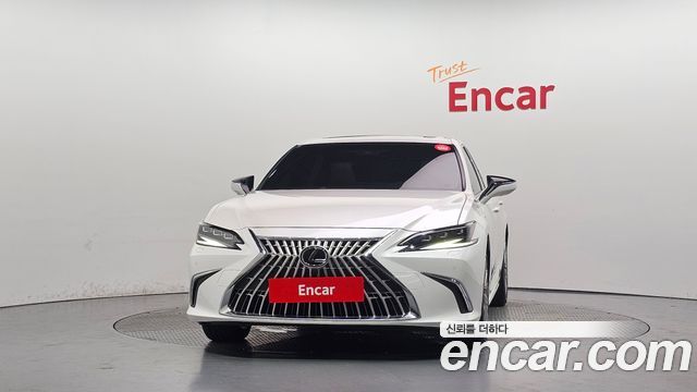 Lexus ES 2026 — photo 3