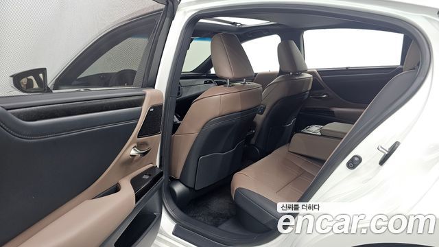 Lexus ES 2026 — photo 18