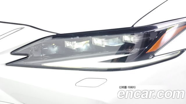 Lexus ES 2026 — photo 8
