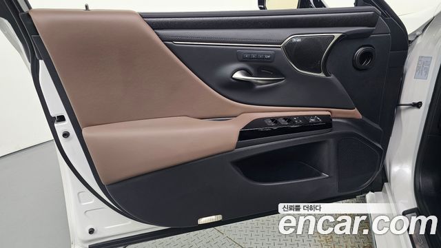 Lexus ES 2026 — photo 14