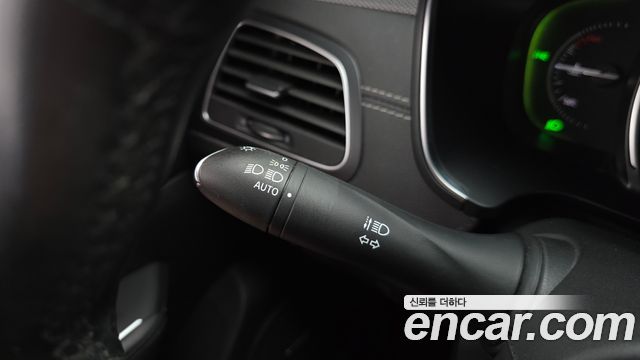 Renault Korea SM6 2020 — photo 17