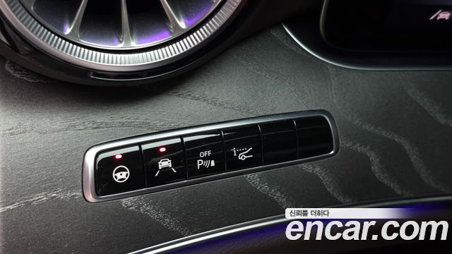 Mercedes-Benz CLS-Class 2020 — photo 23