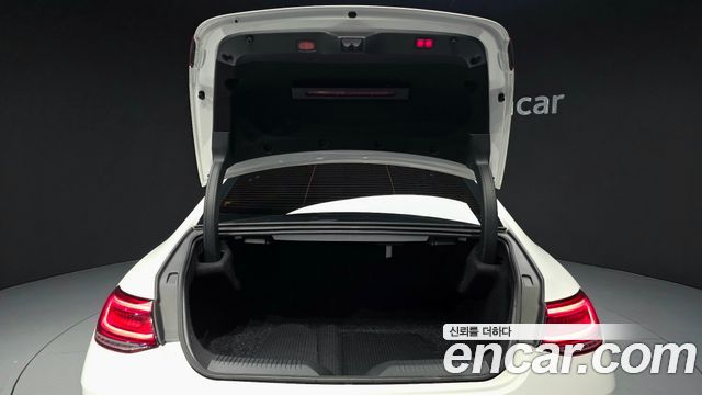 Mercedes-Benz CLS-Class 2020 — photo 25