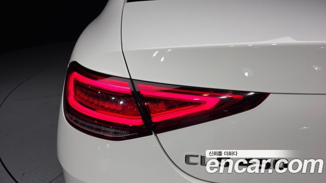 Mercedes-Benz CLS-Class 2020 — photo 9