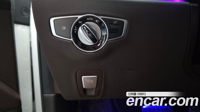 Mercedes-Benz CLS-Class 2020 — photo 28