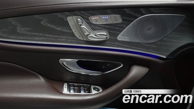 Mercedes-Benz CLS-Class 2020 — photo 35