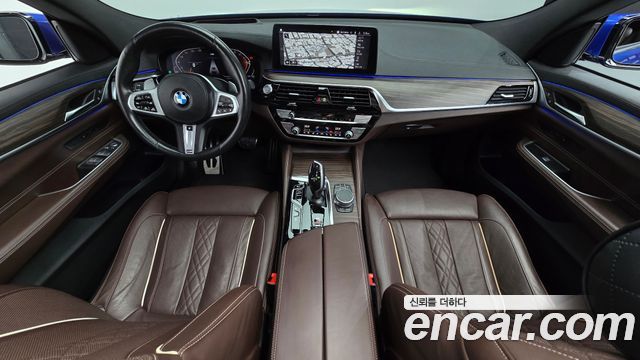 BMW Gran Turismo 2021 — photo 7