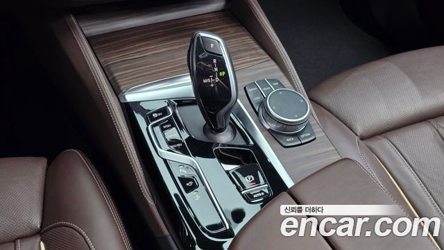 BMW Gran Turismo 2021 — photo 9