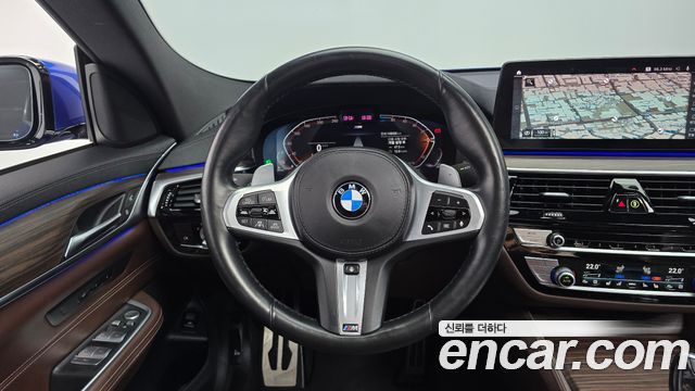 BMW Gran Turismo 2021 — photo 13