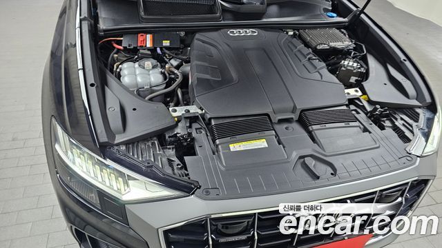 Audi Q8 2020 — photo 6
