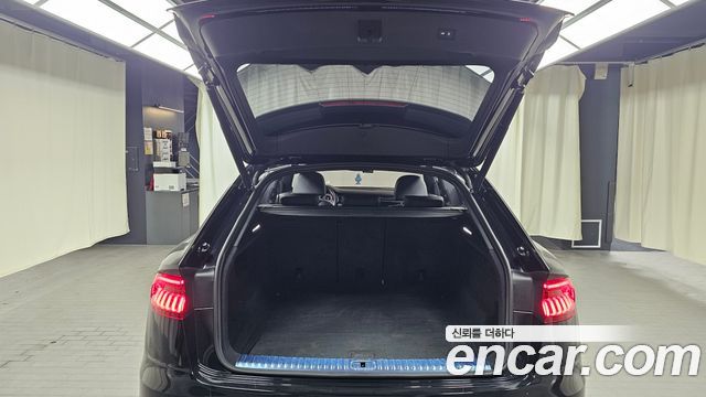 Audi Q8 2020 — photo 25