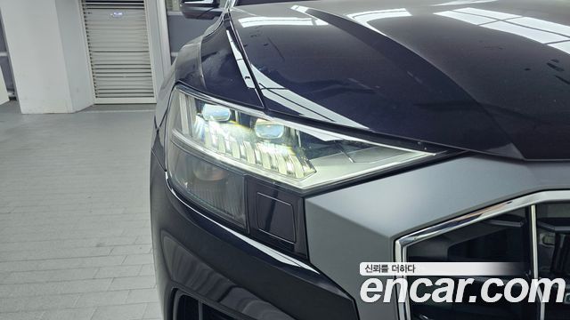 Audi Q8 2020 — photo 8