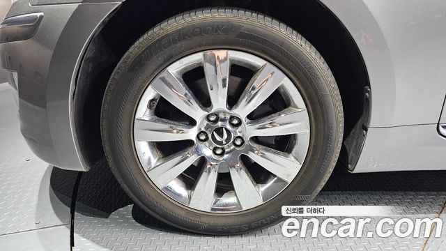Hyundai Equus 2010 — photo 5
