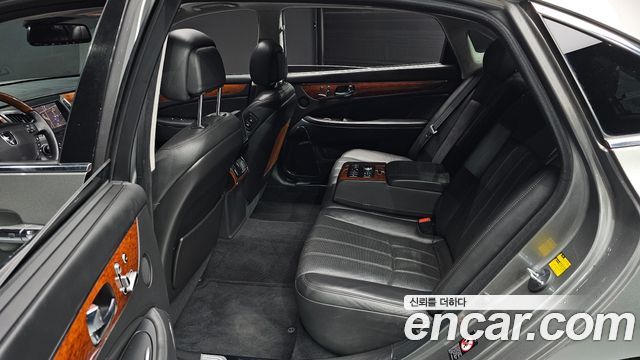 Hyundai Equus 2010 — photo 11