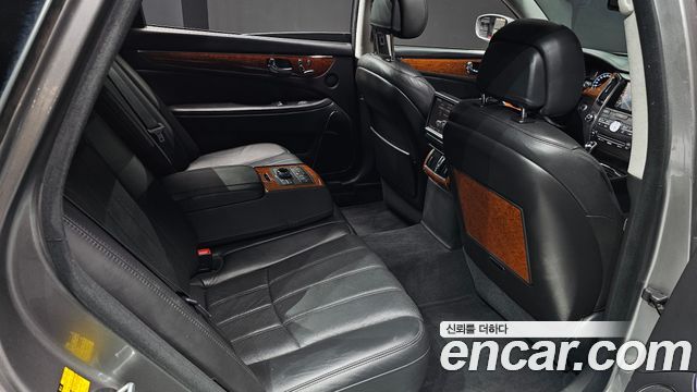 Hyundai Equus 2010 — photo 12