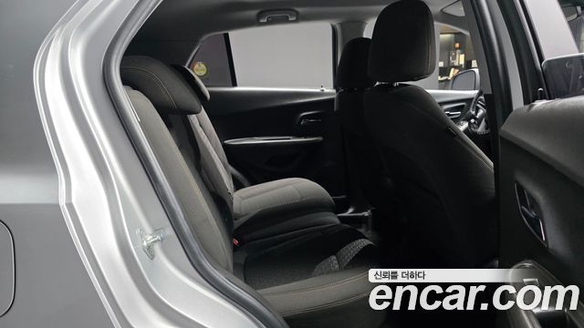 Chevrolet Korea Trax 2017 — photo 11