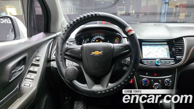 Chevrolet Korea Trax 2017 — photo 14