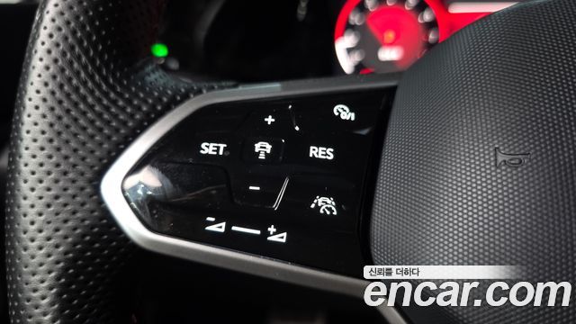 Volkswagen Golf 2024 — photo 23