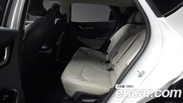 Kia EV6 2023 — photo 18