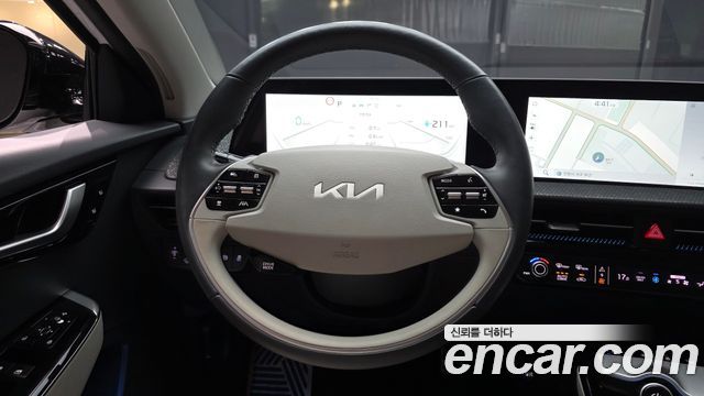 Kia EV6 2023 — photo 19