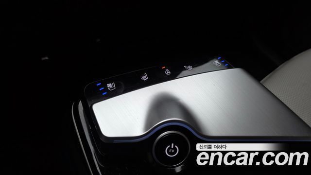 Kia EV6 2023 — photo 24