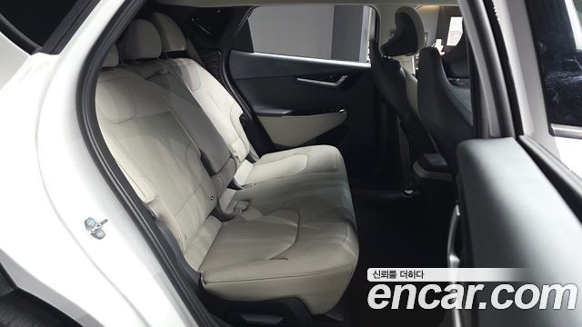 Kia EV6 2023 — photo 16