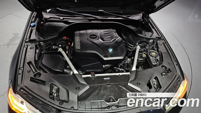 BMW 5-Series 2021 — photo 6