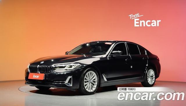 BMW 5-Series 2021 — photo 1