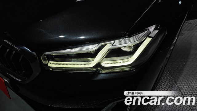 BMW 5-Series 2021 — photo 8
