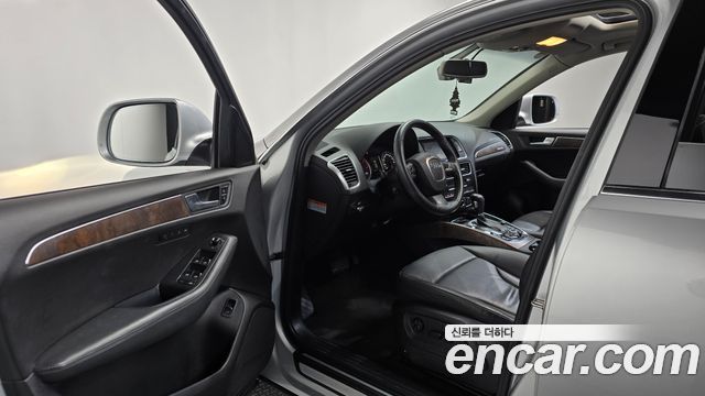 Audi Q5 2012 — photo 10