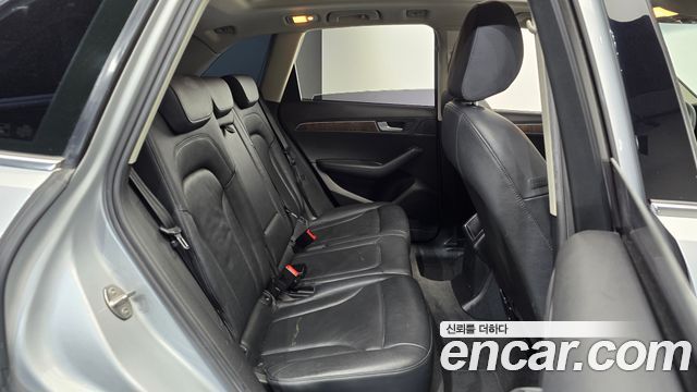 Audi Q5 2012 — photo 11