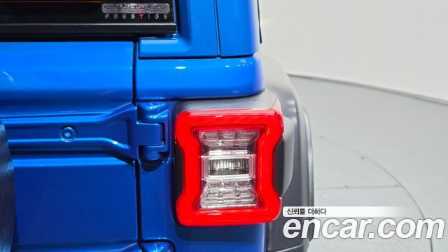 Jeep Wrangler 2021 — photo 9