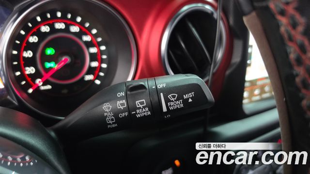 Jeep Wrangler 2021 — photo 29