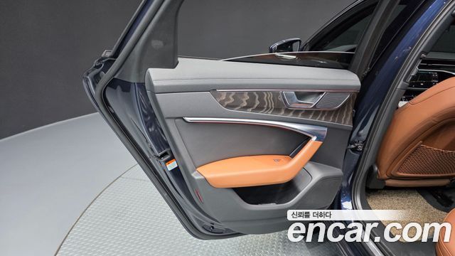 Audi A6 2020 — photo 15
