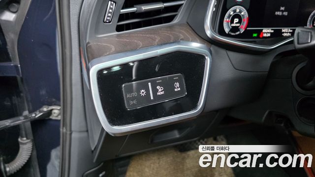 Audi A6 2020 — photo 28