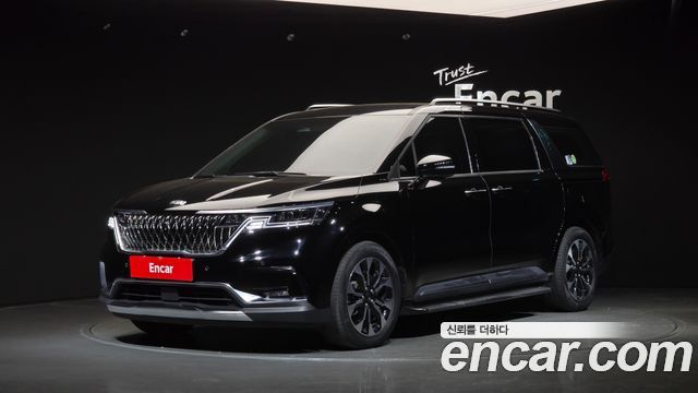 Kia Canival 2021 — photo 1