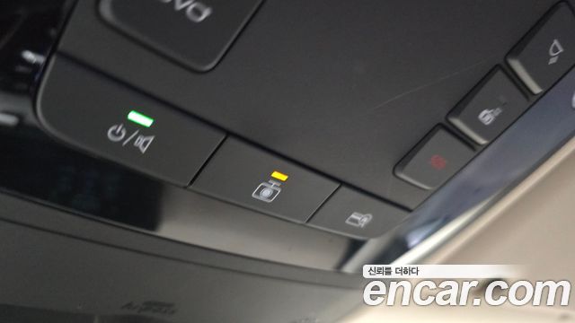 Kia Canival 2021 — photo 19