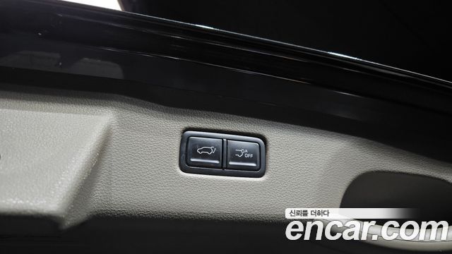 Kia Canival 2021 — photo 20