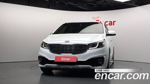 Kia Canival 2016 — photo 3