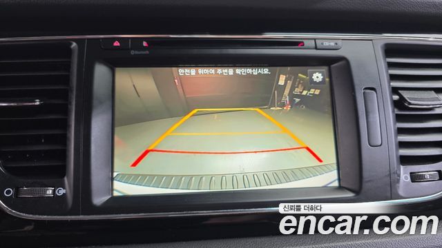Kia Canival 2016 — photo 14