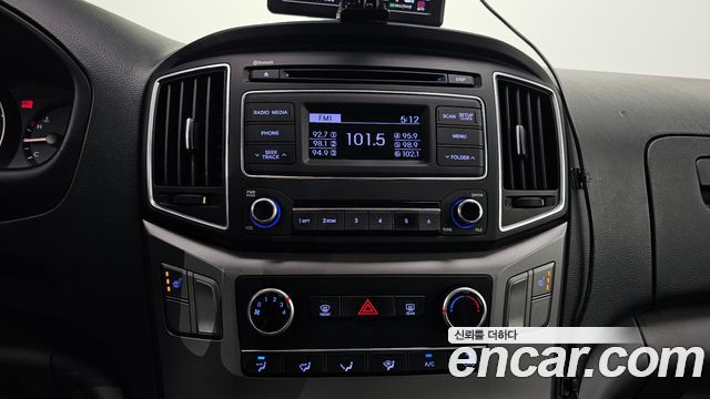 Hyundai Starex 2016 — photo 17