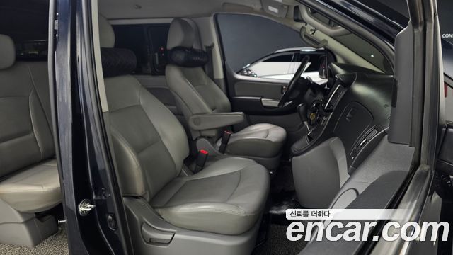 Hyundai Starex 2020 — photo 13