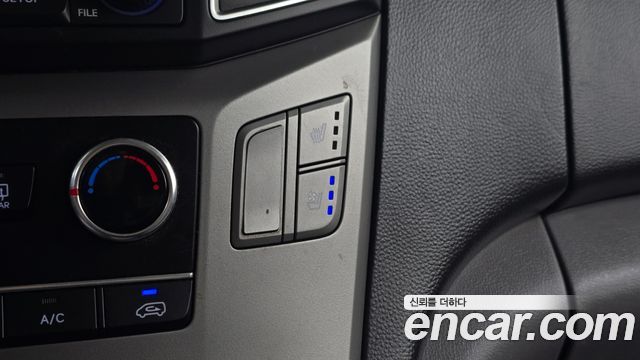 Hyundai Starex 2020 — photo 23