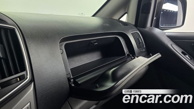 Hyundai Starex 2020 — photo 25