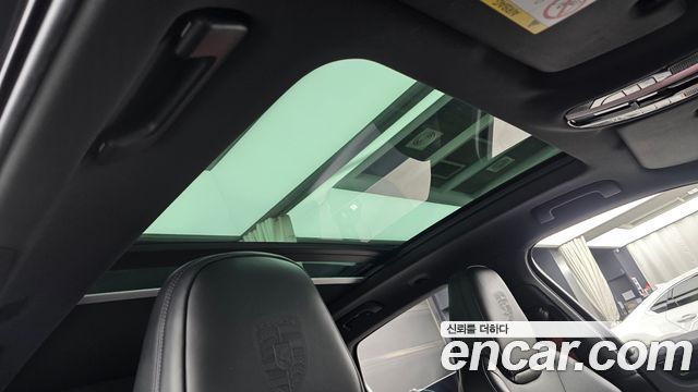 Porsche Cayenne 2021 — photo 22