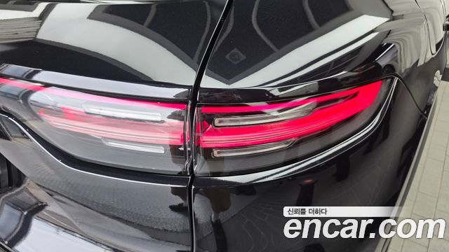 Porsche Cayenne 2021 — photo 9