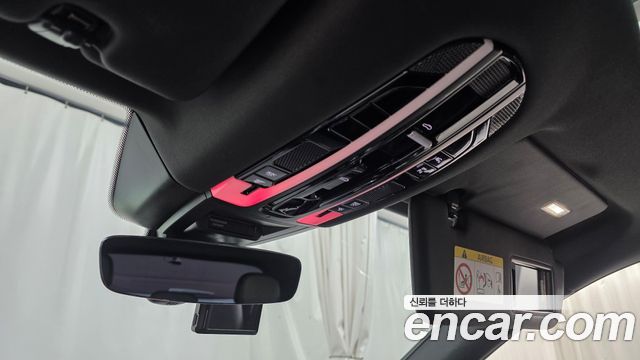 Porsche Cayenne 2021 — photo 33