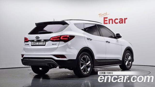 Hyundai Santafe 2016 — photo 2